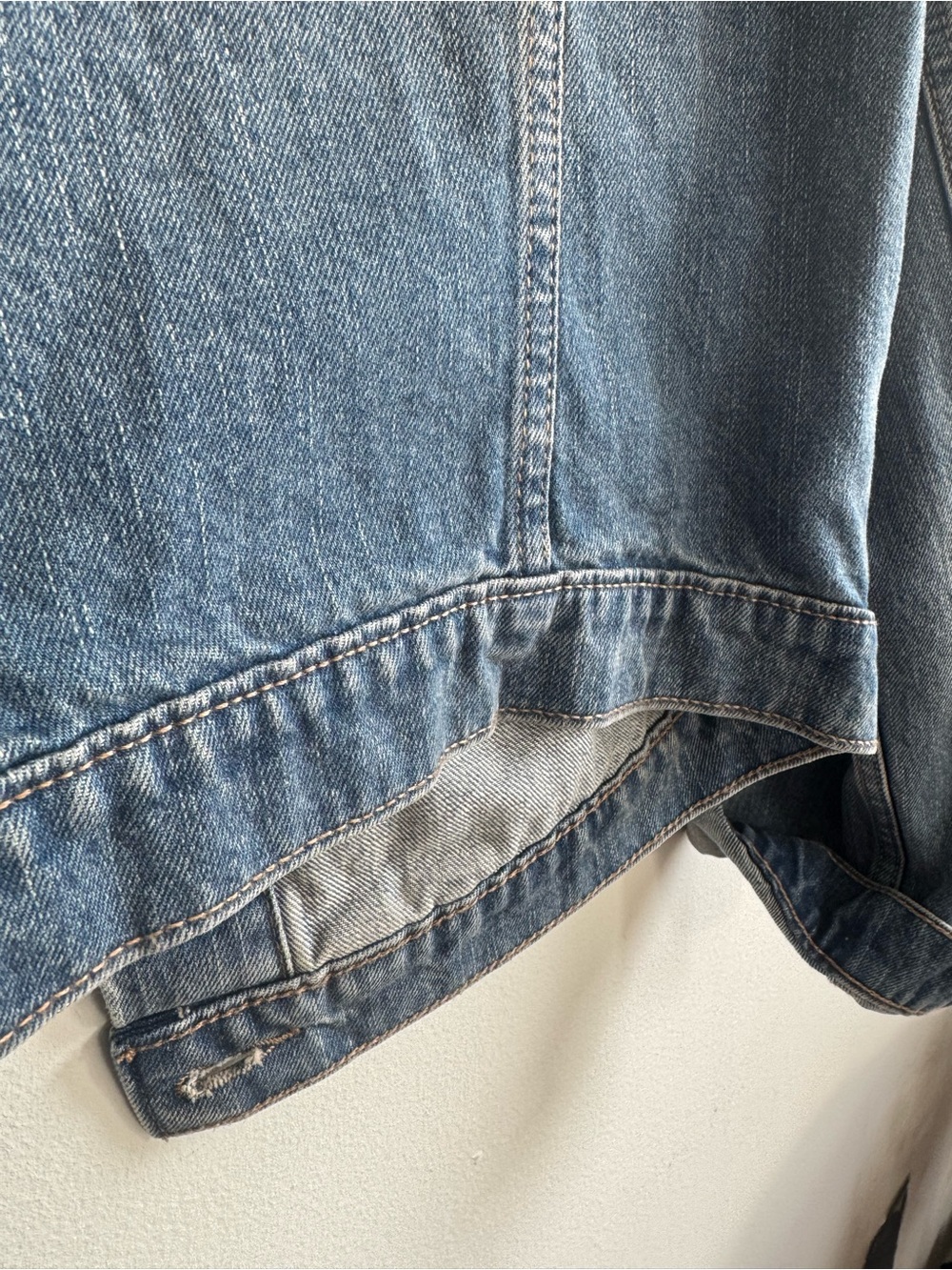 Old Navy Cropped Denim Jacket Medium Wash Button Front Small NWT - Picture 7 of 8